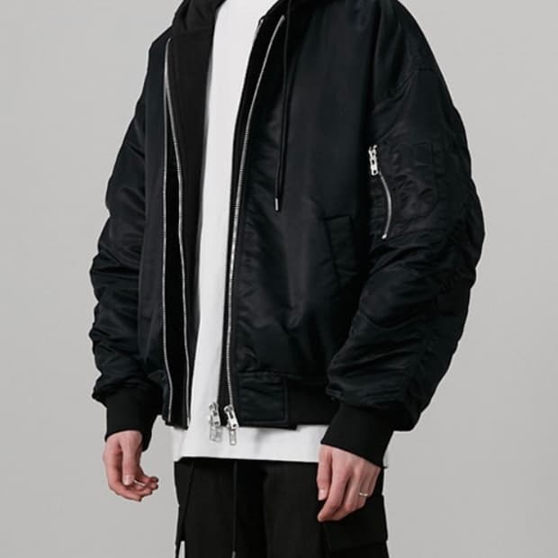 [1] 인터섹션 디테처블 후드 MA-1 점퍼