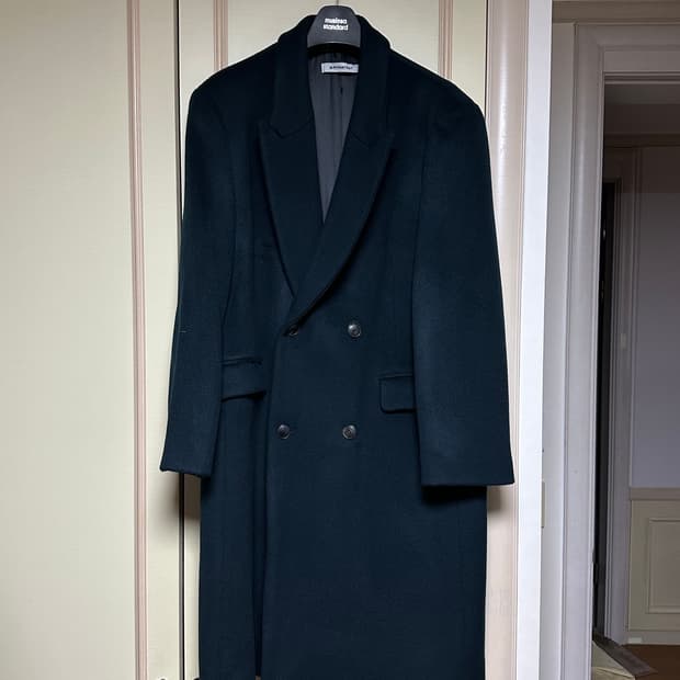 벌스데이슈트(birthdaysuit) 다크그린 더블코트 105