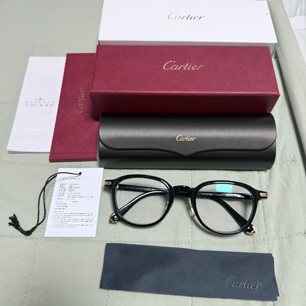 까르띠에 안경 오벌 프레임 ct0560o