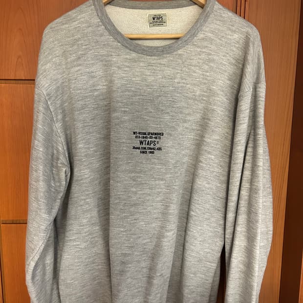 더블탭스 스웻셔츠