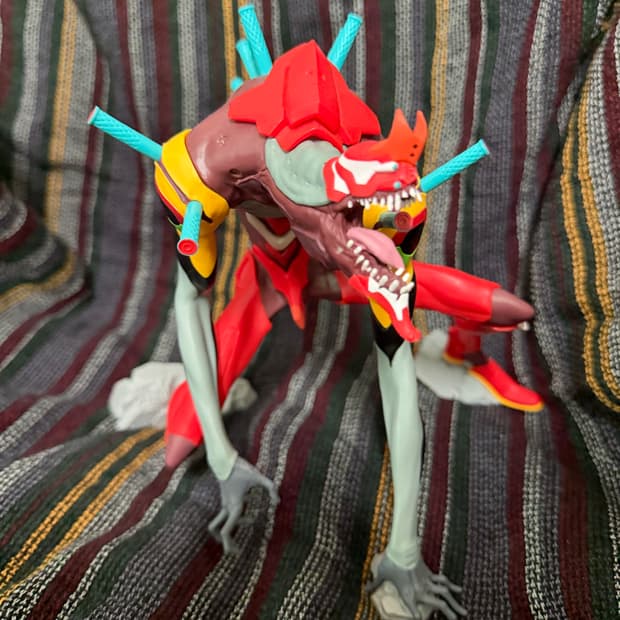 에반게리온 2호기 메가임팩트 더비스트 B상 피규어