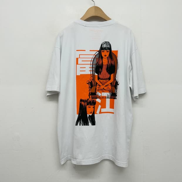 Pull&Bear 이토준지 토미에 티셔츠
