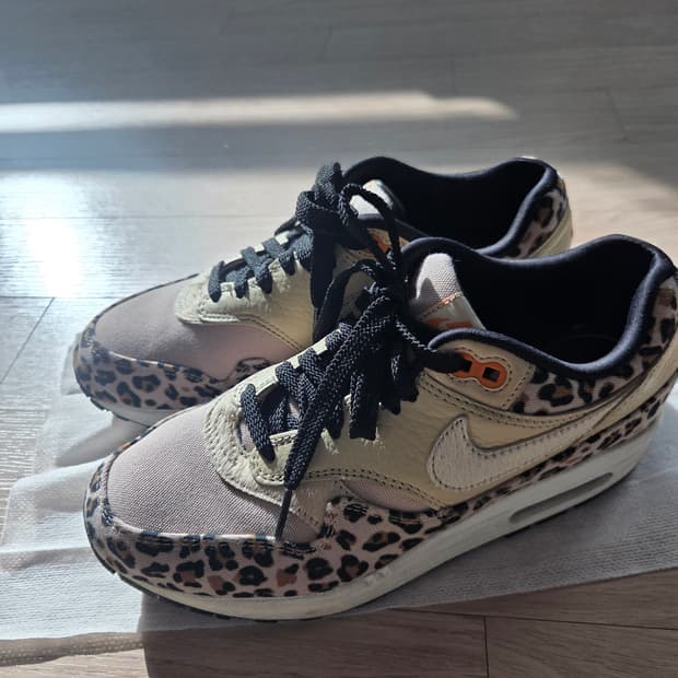 나이키 에어맥스 235 호피 레오파드 