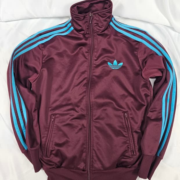 아디다스버건디져지