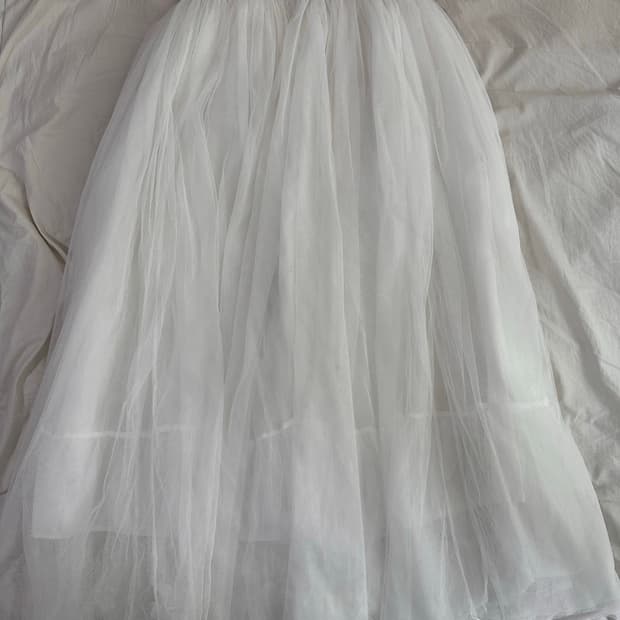 화이트 샤 스커트