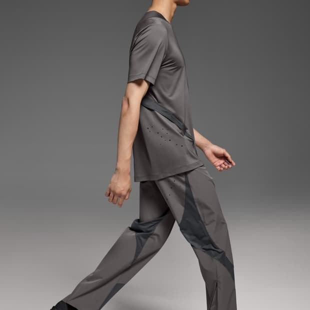 위 색상의 온러닝 파프 콜라보 팬츠 구해봅니다