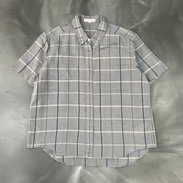  버버리 체크 히든버튼 하프 셔츠 y16377