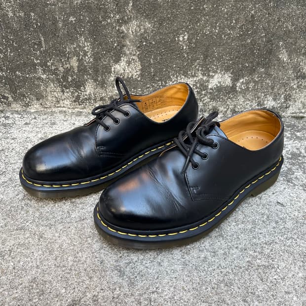 [6UK] 닥터마틴 1461 스무스 3홀 (250~255)