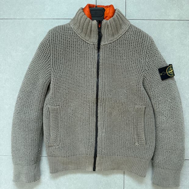 스톤아일랜드 니트 다운 자켓(내피 탈부착 가능)