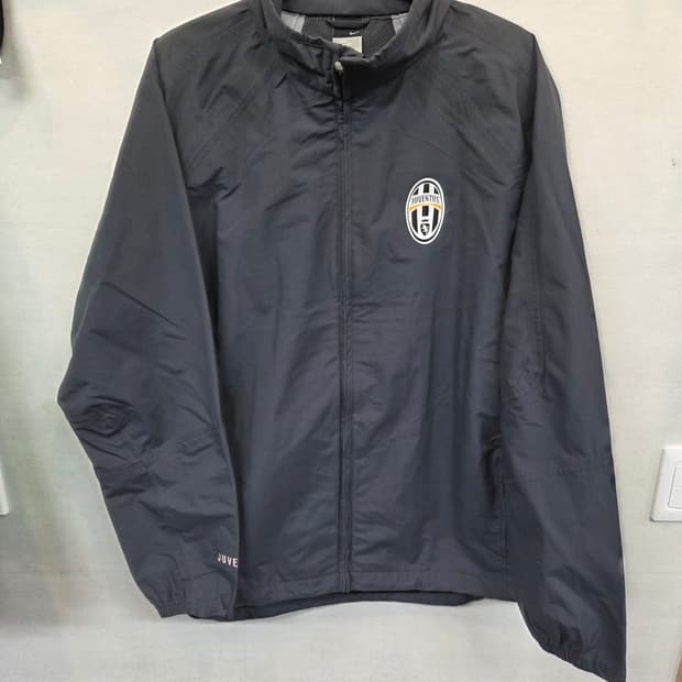 나이키 올드스쿨 유벤투스 심실링 바람막이 자켓 L xl