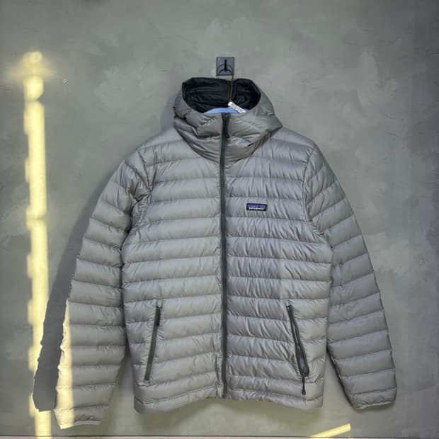 파타고니아 다운스웨터 구스다운 경량패딩 실버 그레이 