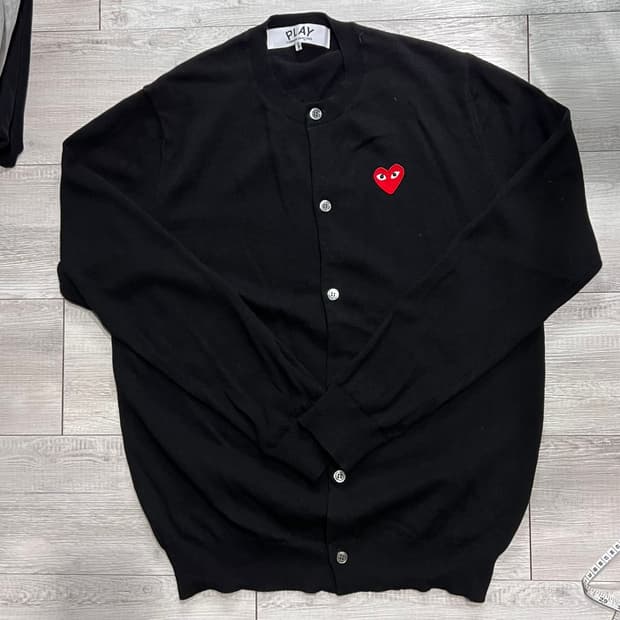 꼼데가르송 가디건 XL 거의새것 일본백화점 구매