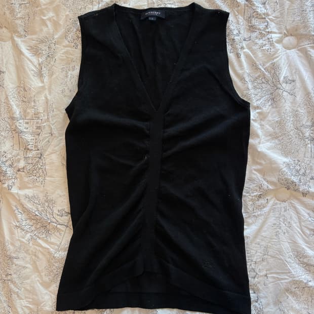 버버리 블랙 슬림 브이넥 니트 베스트 조끼