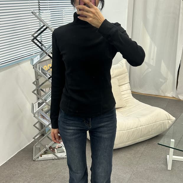 GAP 블랙 목폴라 니트