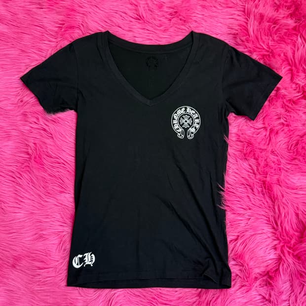 크롬하츠 브이넥 t shirt