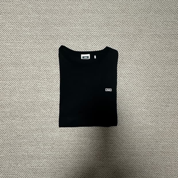 KITH t-shirt