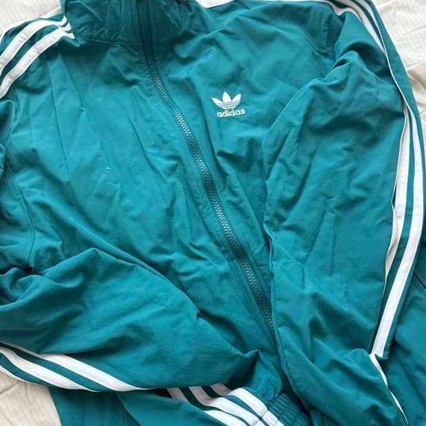 아디다스 트랙탑 바람막이 청록색 xs사이즈