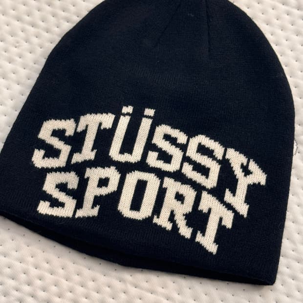 스투시 스포츠 자카드 스컬캡 비니 블랙