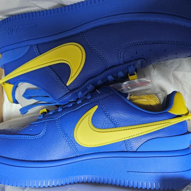 나이키 에어포스 1 로우 AMBUSH 게임 로얄 250