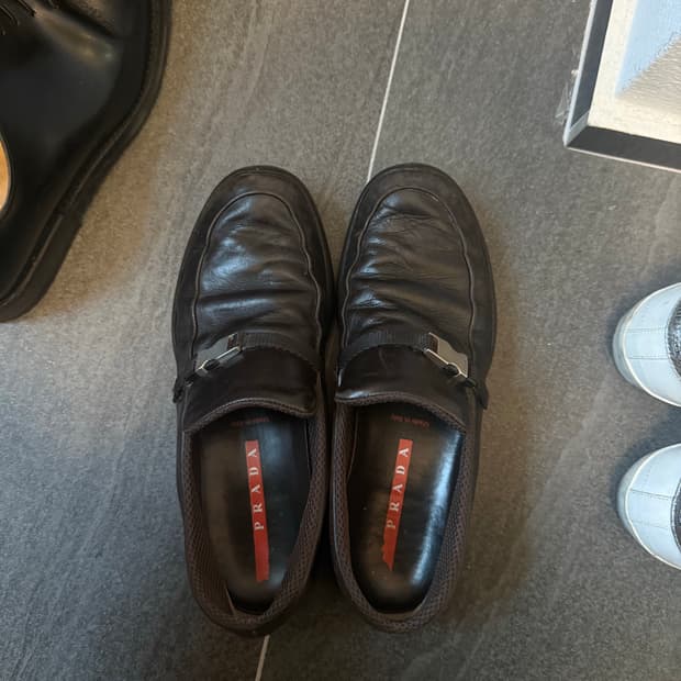 프라다 브라운 버클 로퍼 250-255