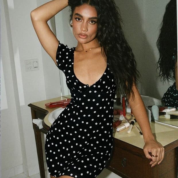 Princess polly 폴카닷 드레스