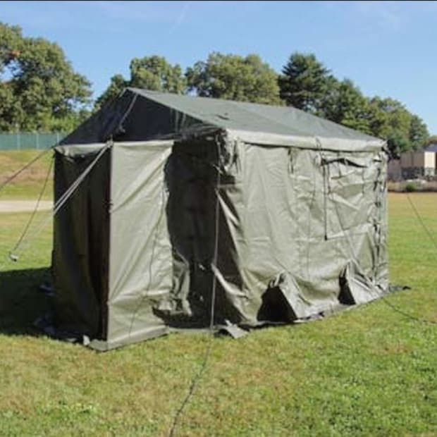미 장교용 지휘소 텐트