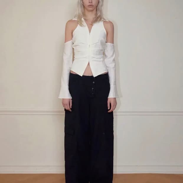 보헤미안서울 숄더 블라우스 SHOULDER HOLE COLLAR BLOU
