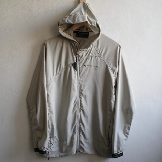 클라터뮤젠 날 후디드 자켓