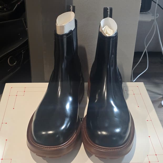 알렉산더맥퀸 세일