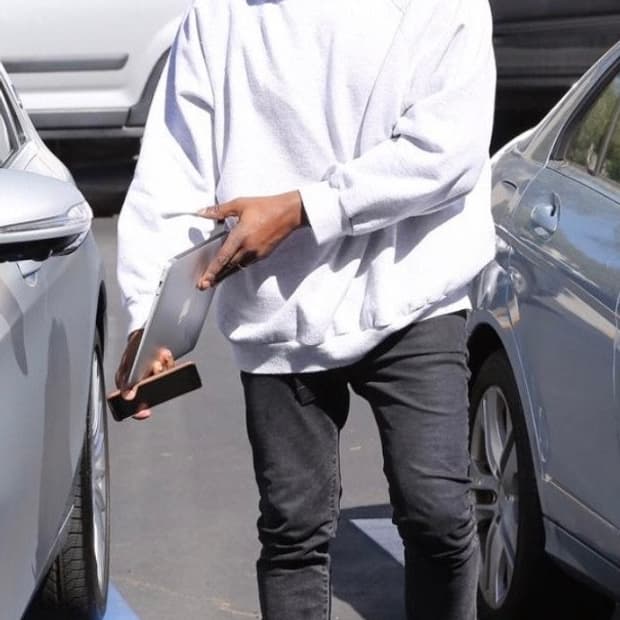 아크네스튜디오 유즈드 캐시진