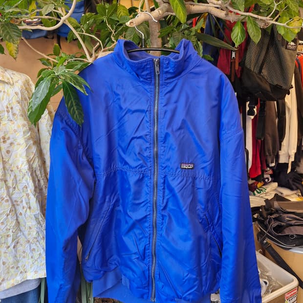 Z-357 파타고니아 쉘드 신칠라 봄버 웜업 자켓 