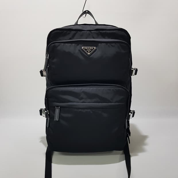 프라다 리나일론 사피아노 캐리어 백팩 2VZ101