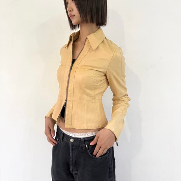 프라다 2000s 베이지 램스킨 레더 크롭자켓