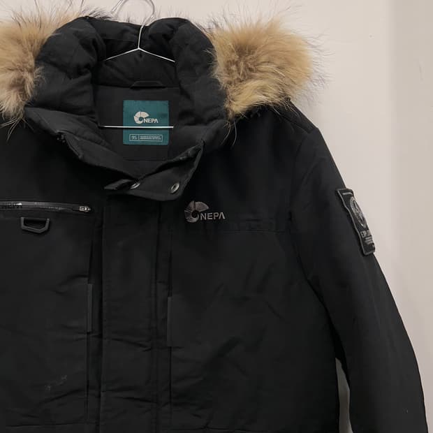  네파 익스플로러 라쿤헤어 구스다운 후드 롱패딩