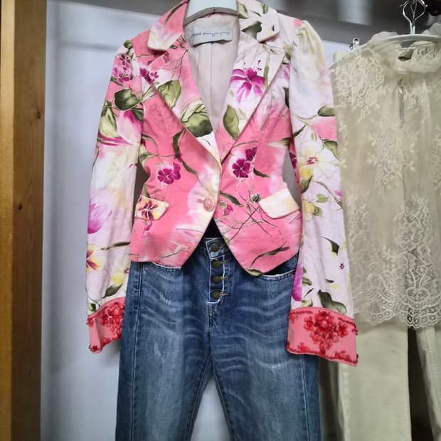 오브제 코랄 플라워 비즈 포인트 자켓