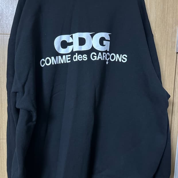 CDG OVERSIZED CREW NECK SWEATSHIRT Black