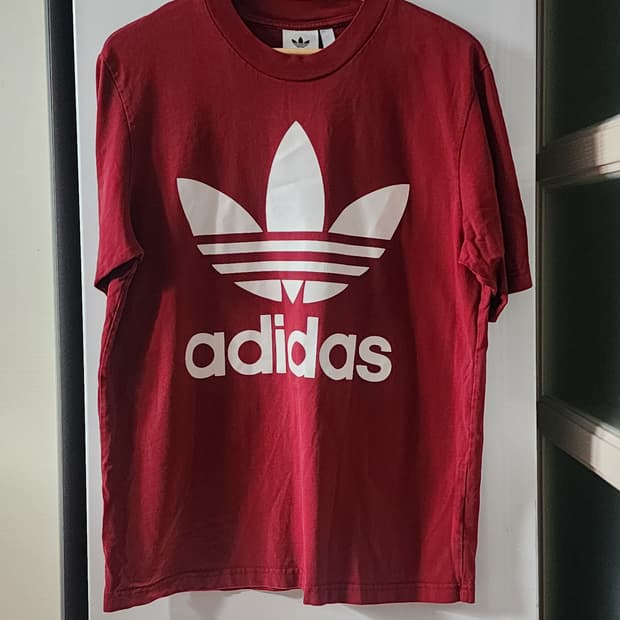 아디다스 버건디 반팔 티셔츠 M