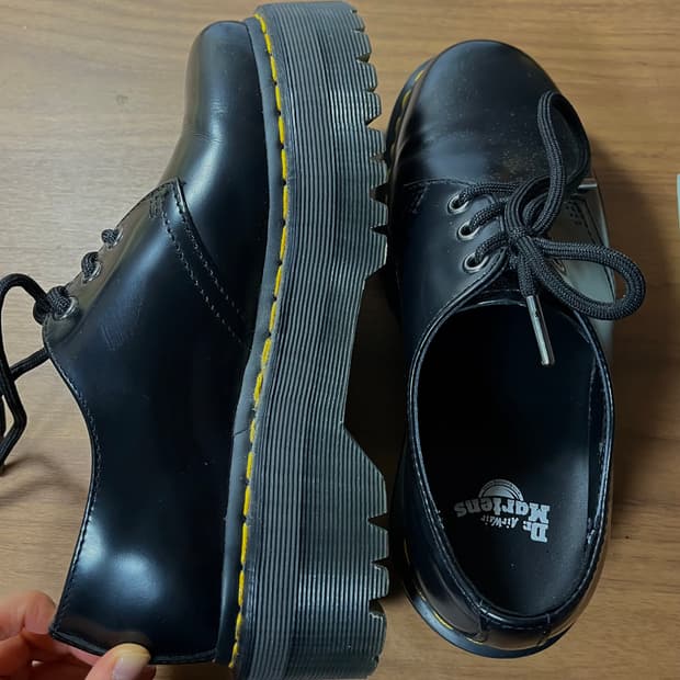 닥터마틴 1461 쿼드