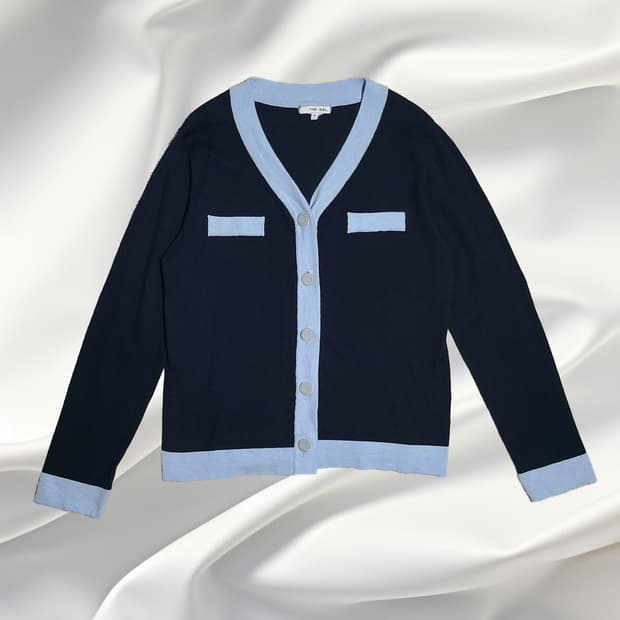THE IZEL 배색 브이넥 니트 가디건 (네이비,소라)