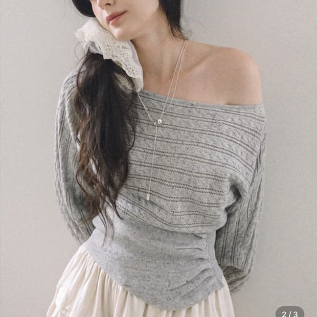 쿨키튼 오프숄더 러블리 니트 상의