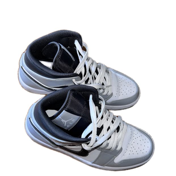 나이키조던1 미드 스모크그레이 앤트러사