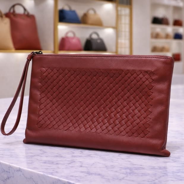 [A급] 보테가베네타 인트레치아토 클러치 판매합니다!!!