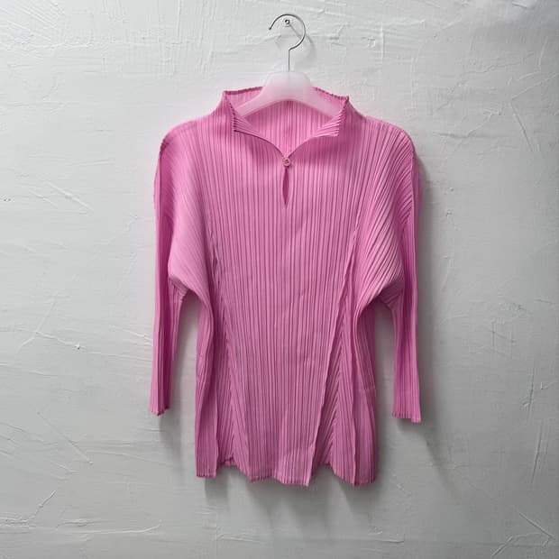 pleats please (issey miyake)