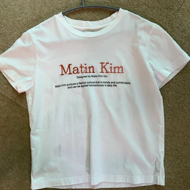 Matin  kim마땡김 자수 반팔 크롭 ㅌ 24년 여름 신상  새상품 