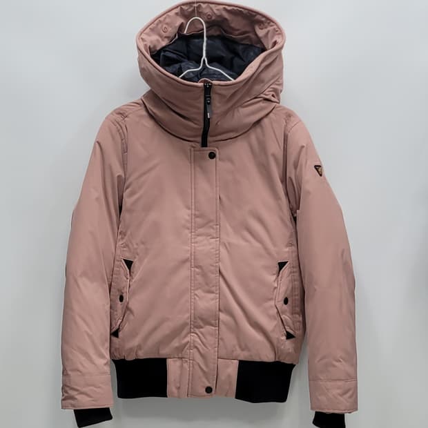 블랙야크 롯지 다운 숏 패딩 / 여 95 인디핑크
