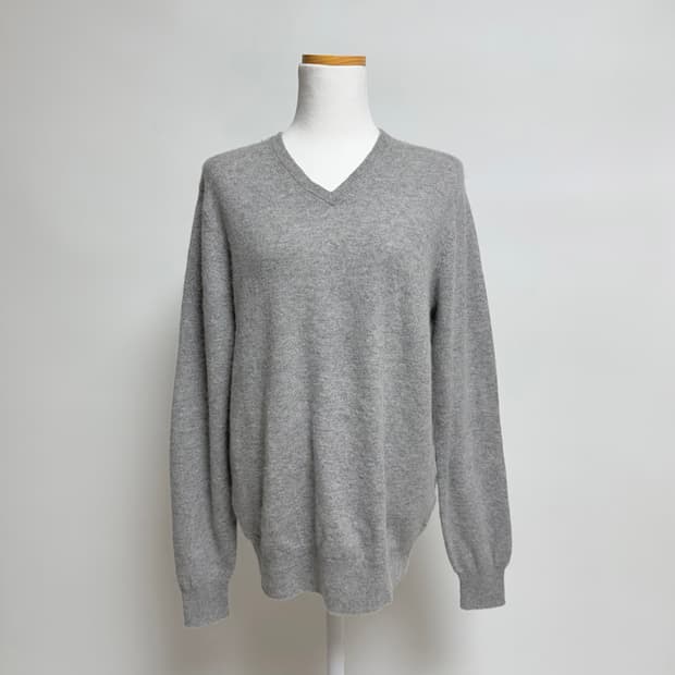 [캐시미어 100%] 유니클로 그레이 브이넥 니트 L