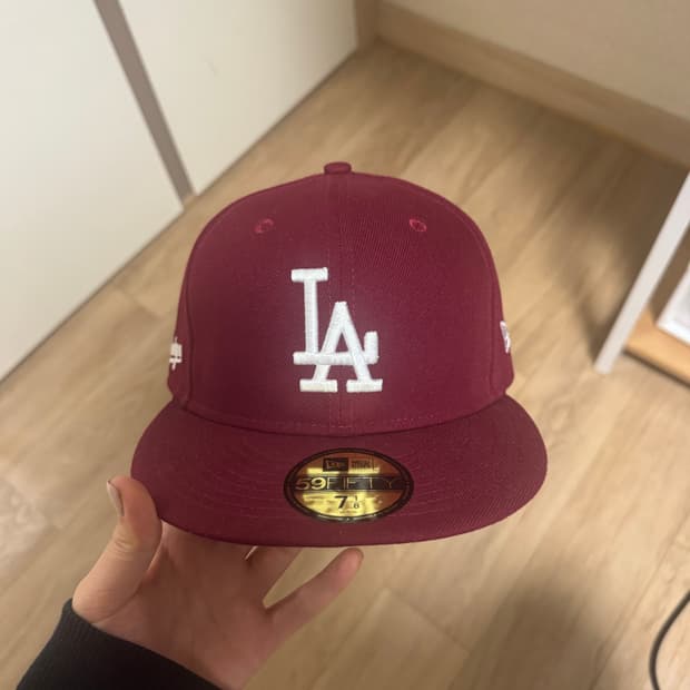 뉴에라 스냅백 버건디 사이즈 교환 구해요! 다저스