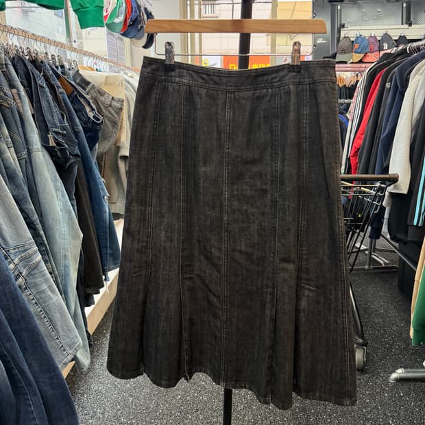 버버리 블랙데님 스커트