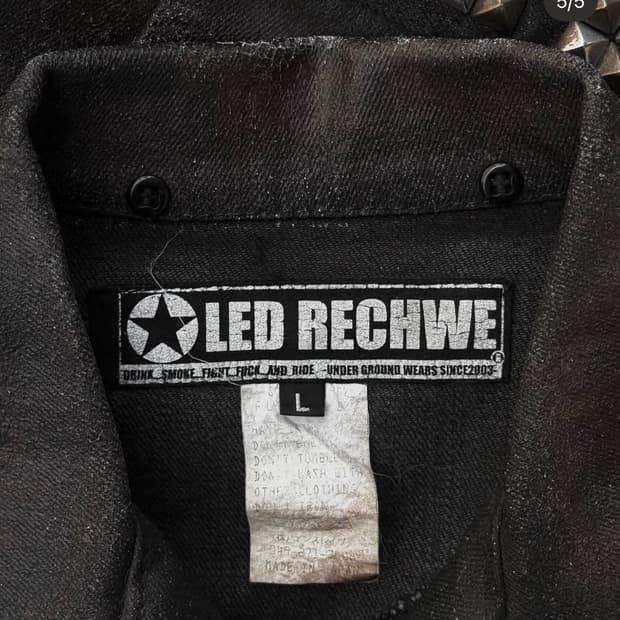 Led rechwe 왁스 자켓 구합니다