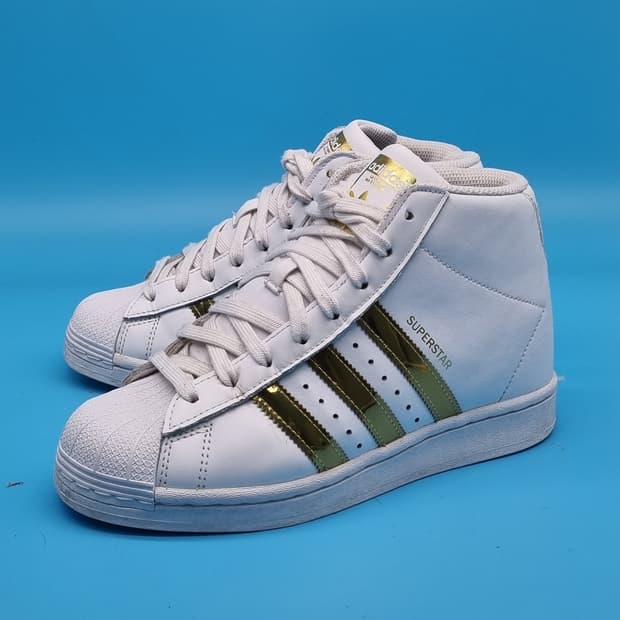 O 아디다스 슈퍼스타 업 여성미드240